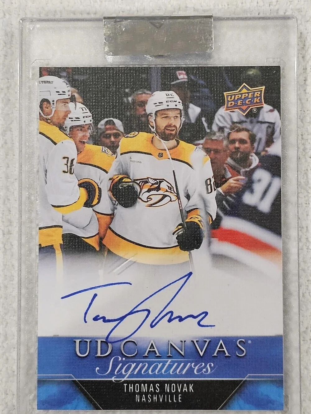 Thomas Novak Nashville Predators UD Canvas Signatures Autographed Hockey Card